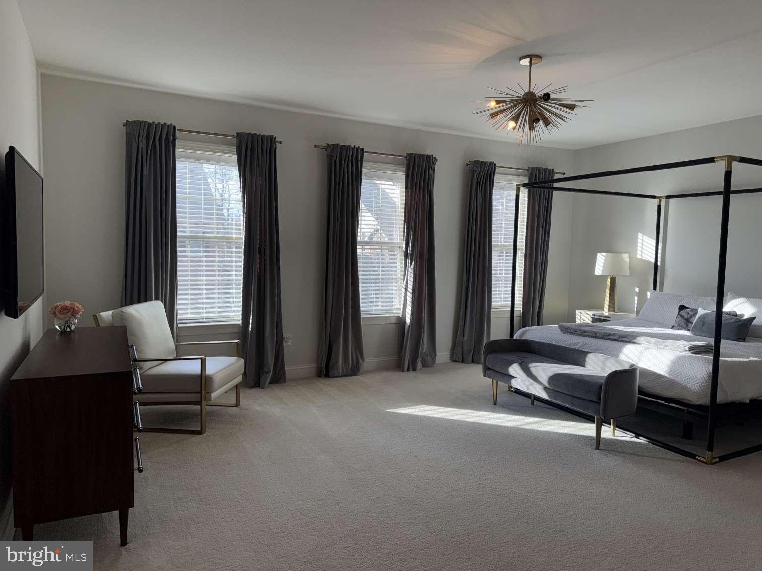 WALDEN SQUARE - Residential