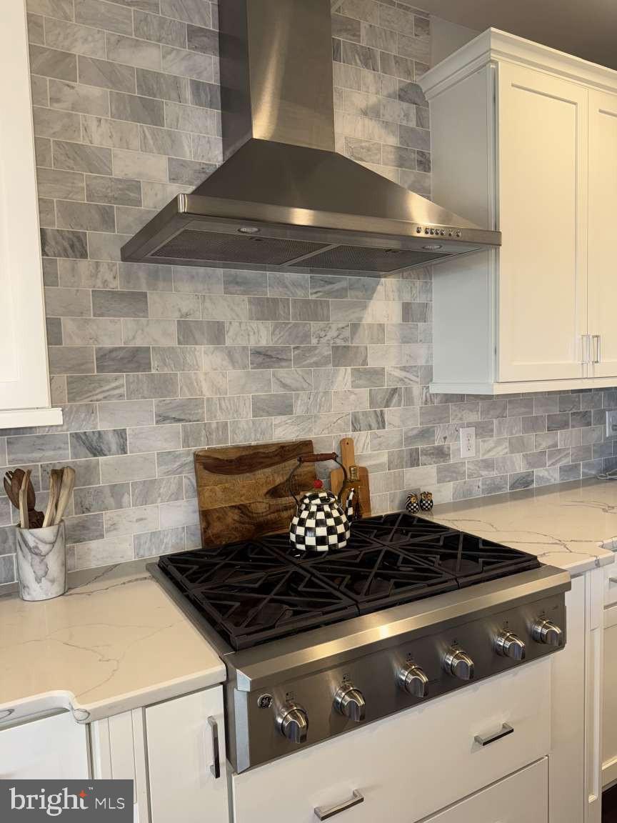 WALDEN SQUARE - Residential