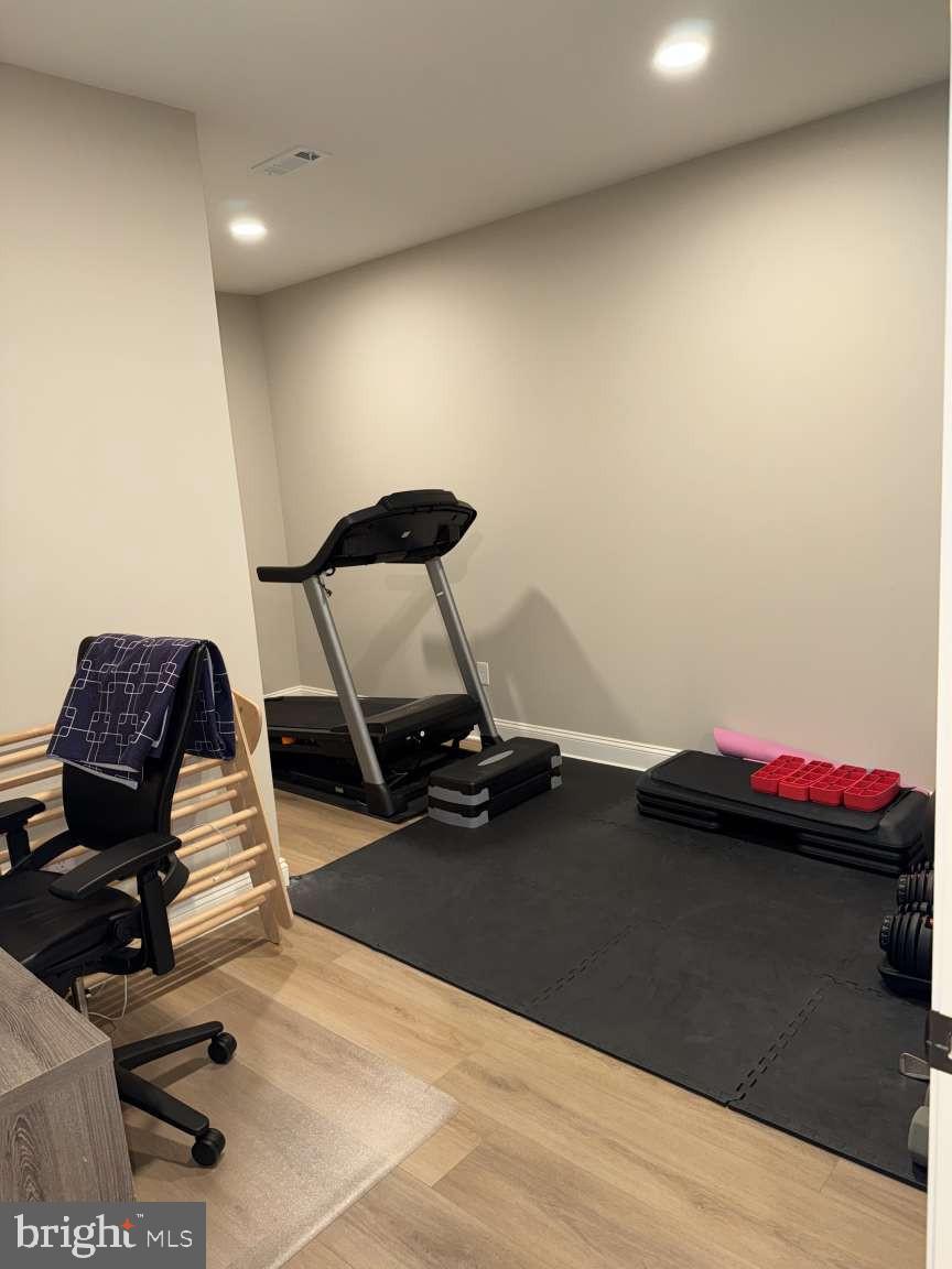 WALDEN SQUARE - Residential