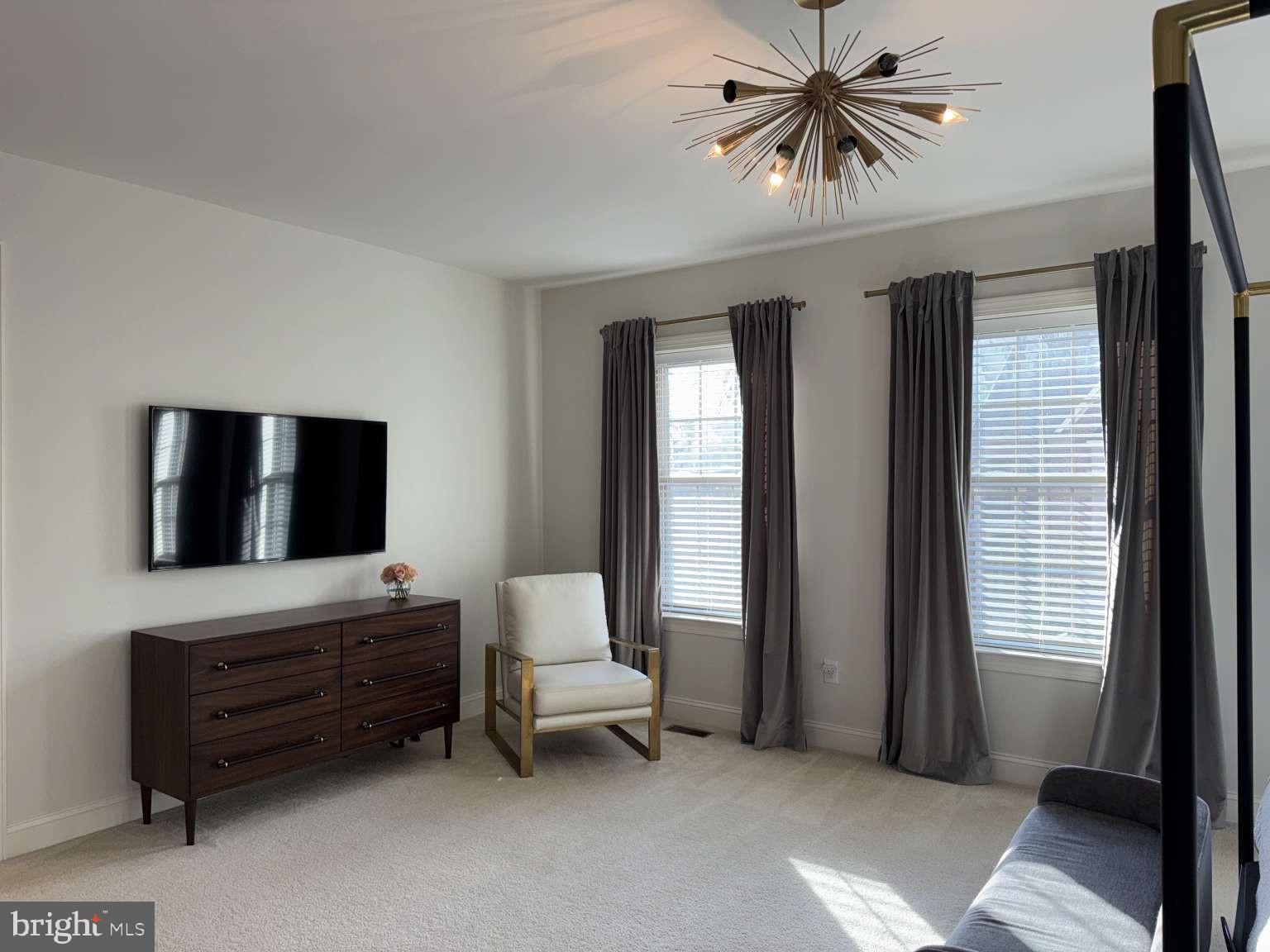 WALDEN SQUARE - Residential