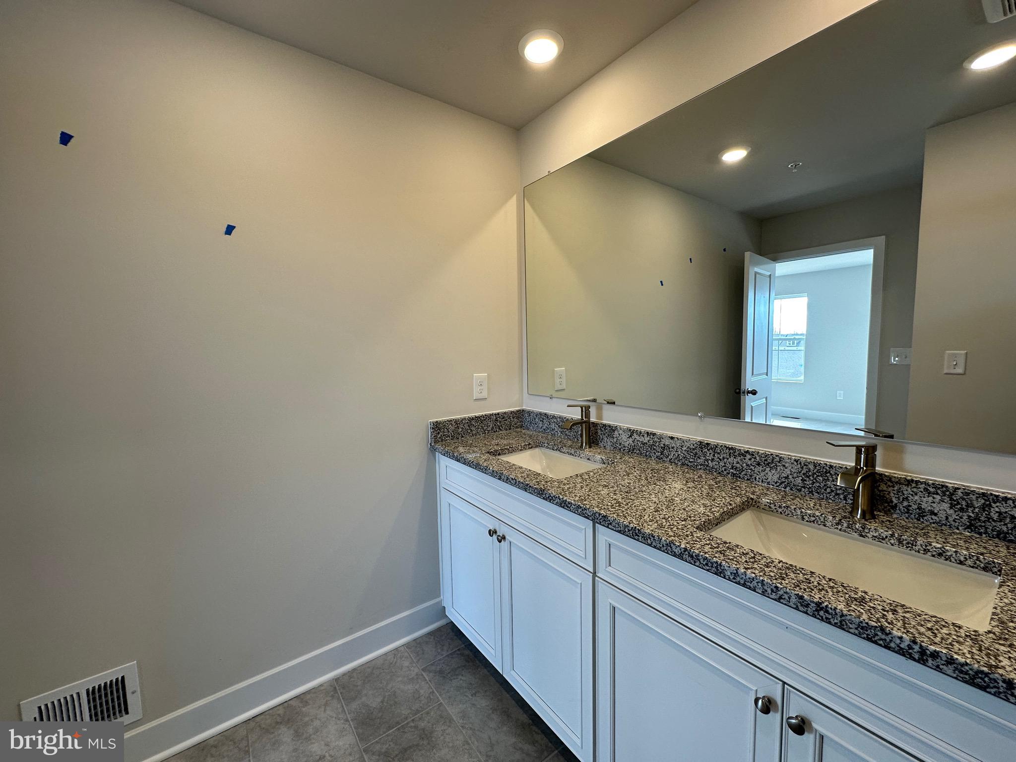 ST CHARLES - Residential