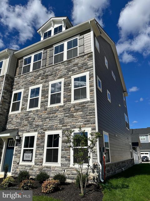 10699 MILLPORT ST WHITE PLAINS MD 20695