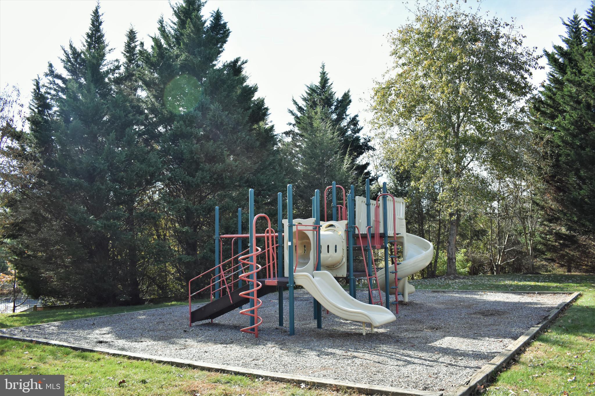 NEELSVILLE ESTATES - Residential Lease