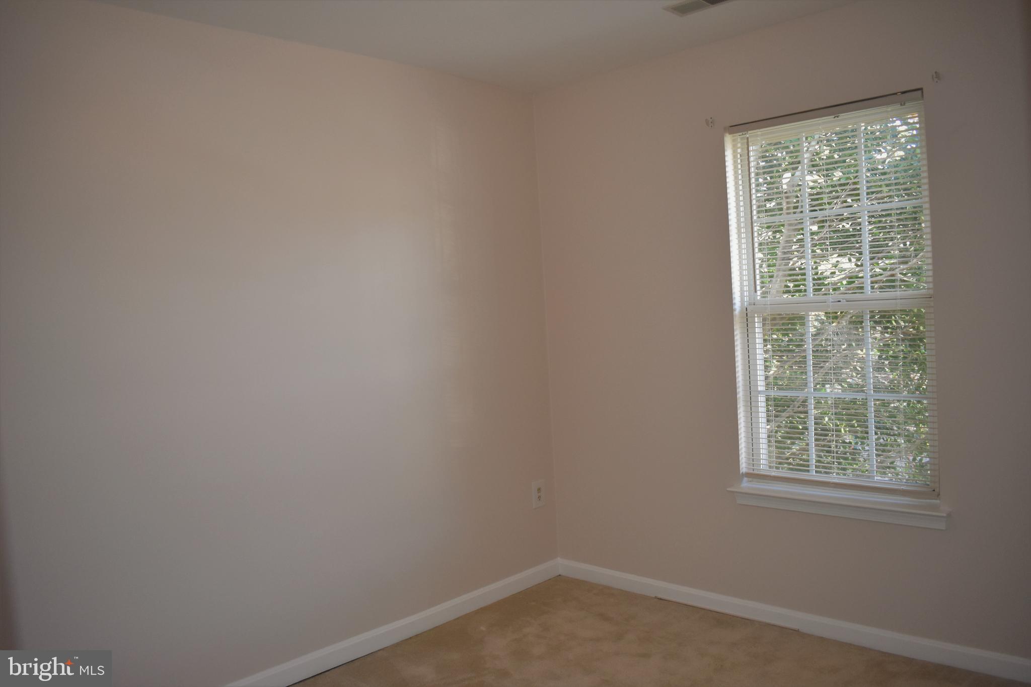 NEELSVILLE ESTATES - Residential Lease