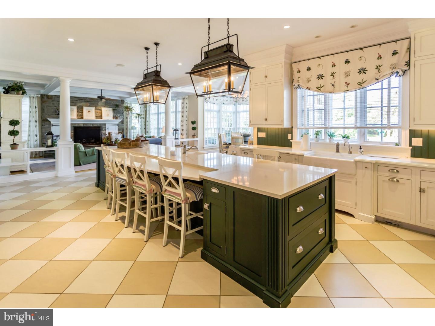 WHITE HORSE - Residential