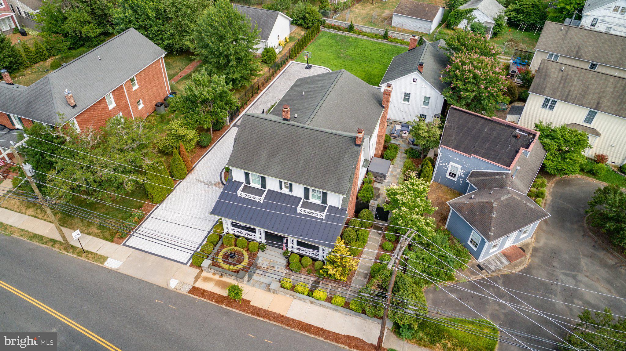 DOWNTOWN FREDERICKSBURG - Residential