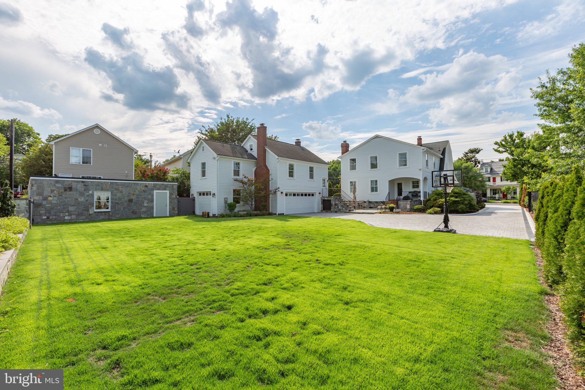 DOWNTOWN FREDERICKSBURG - Residential