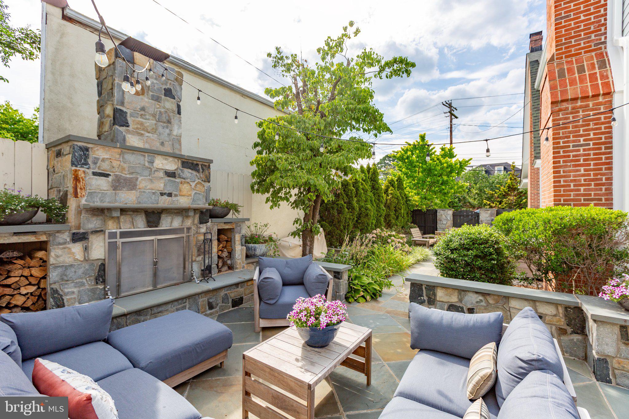 DOWNTOWN FREDERICKSBURG - Residential