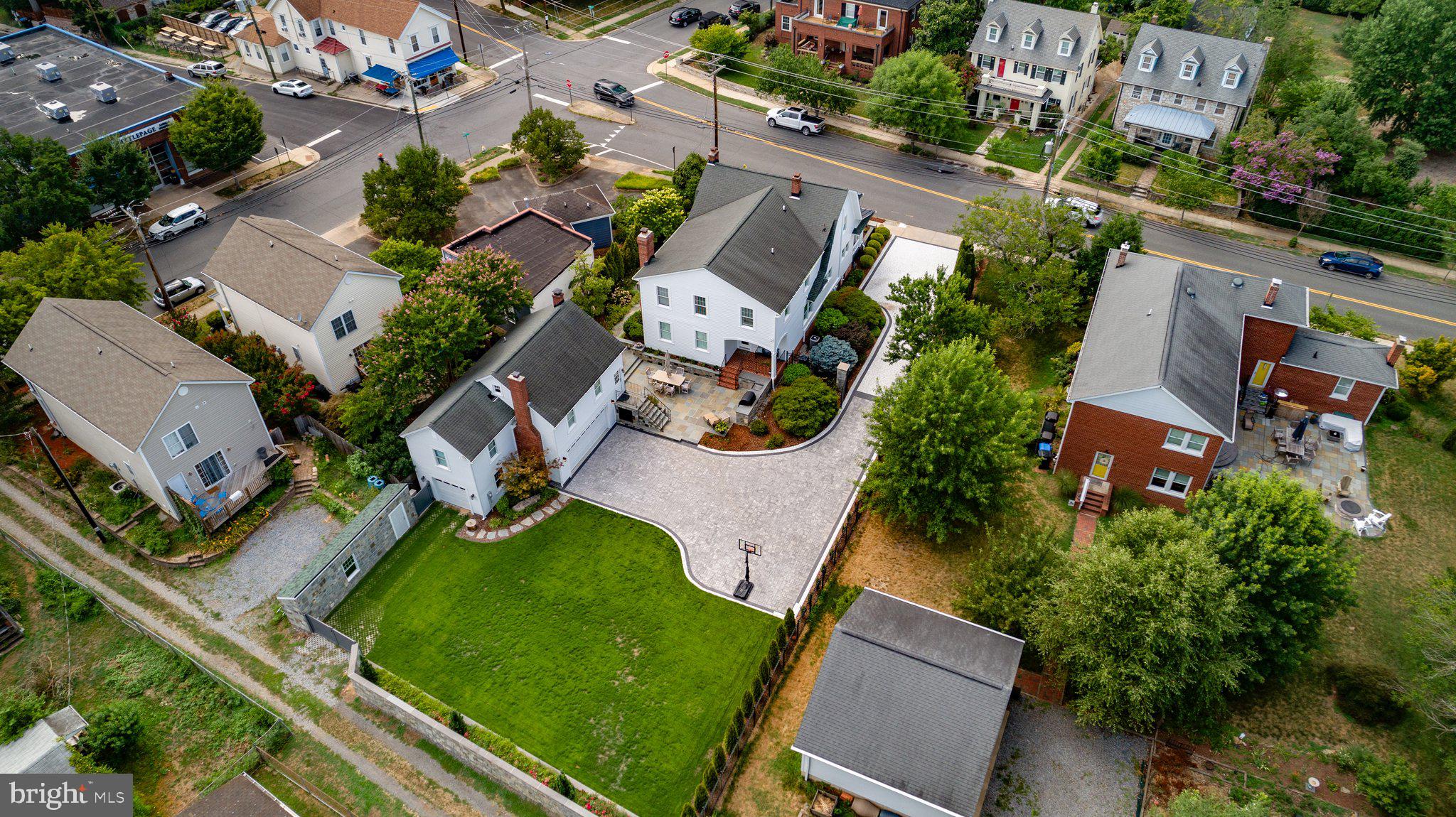 DOWNTOWN FREDERICKSBURG - Residential
