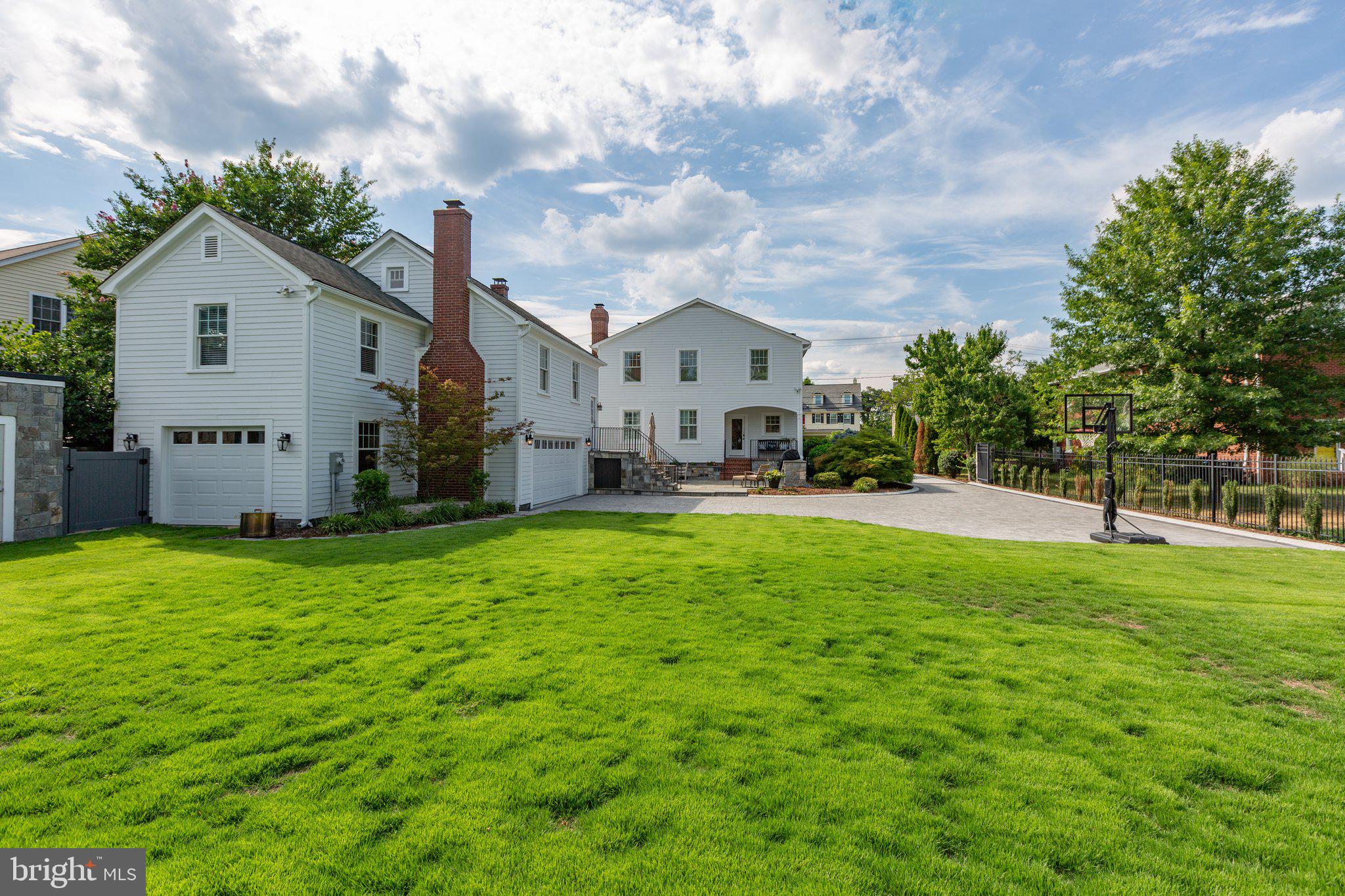 DOWNTOWN FREDERICKSBURG - Residential