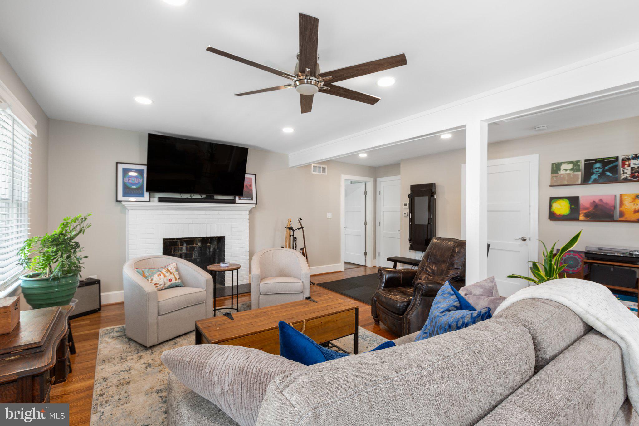 DOWNTOWN FREDERICKSBURG - Residential