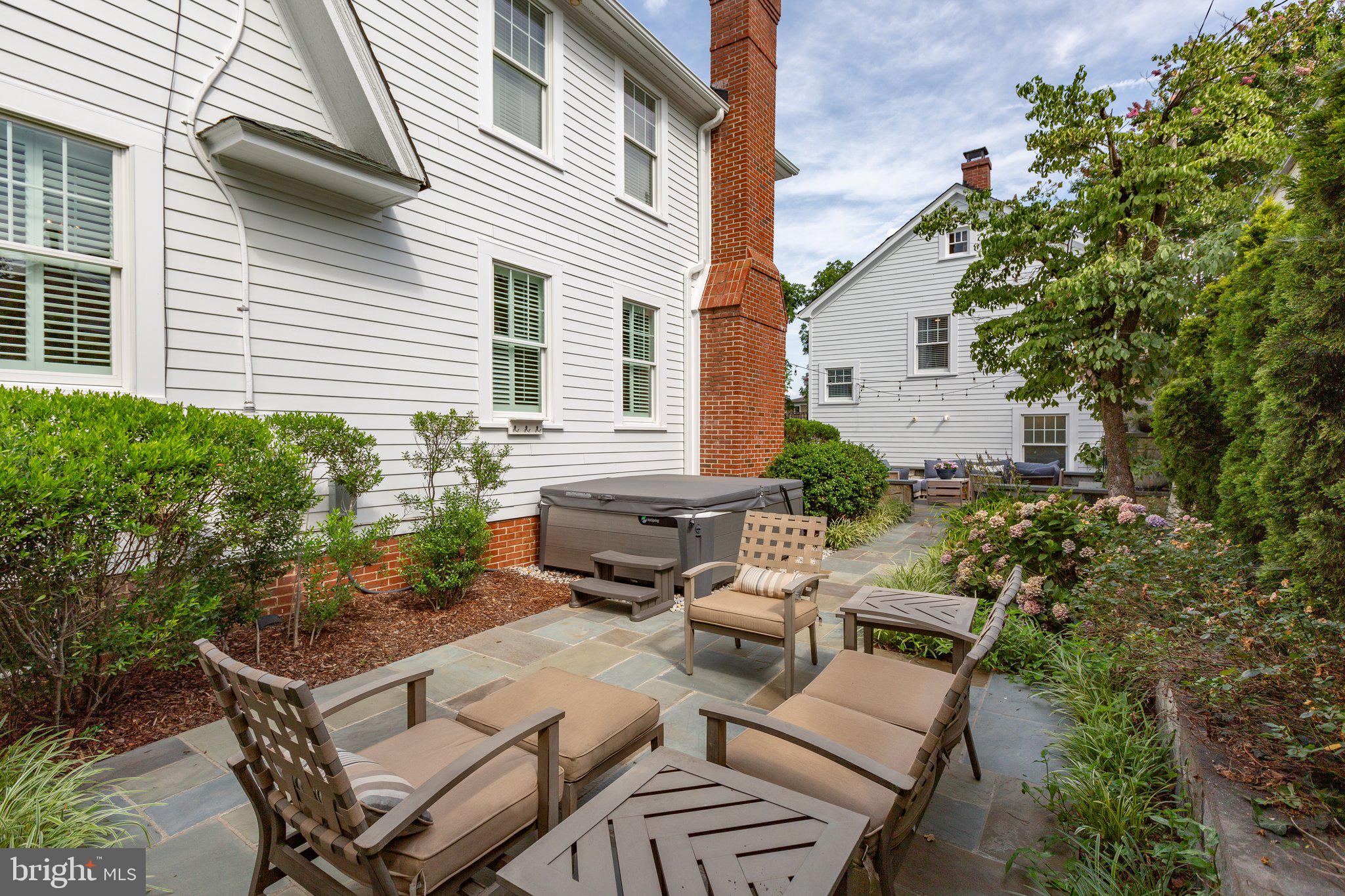 DOWNTOWN FREDERICKSBURG - Residential