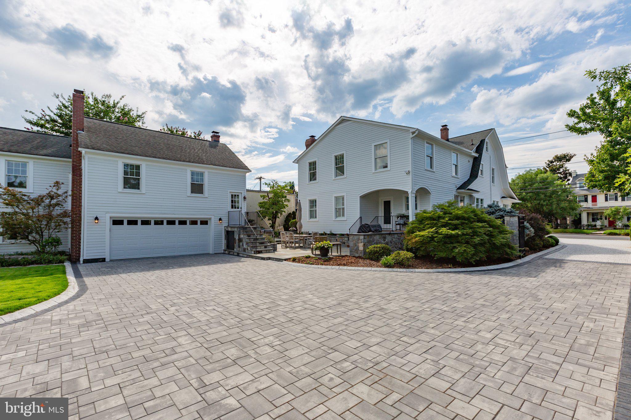 DOWNTOWN FREDERICKSBURG - Residential