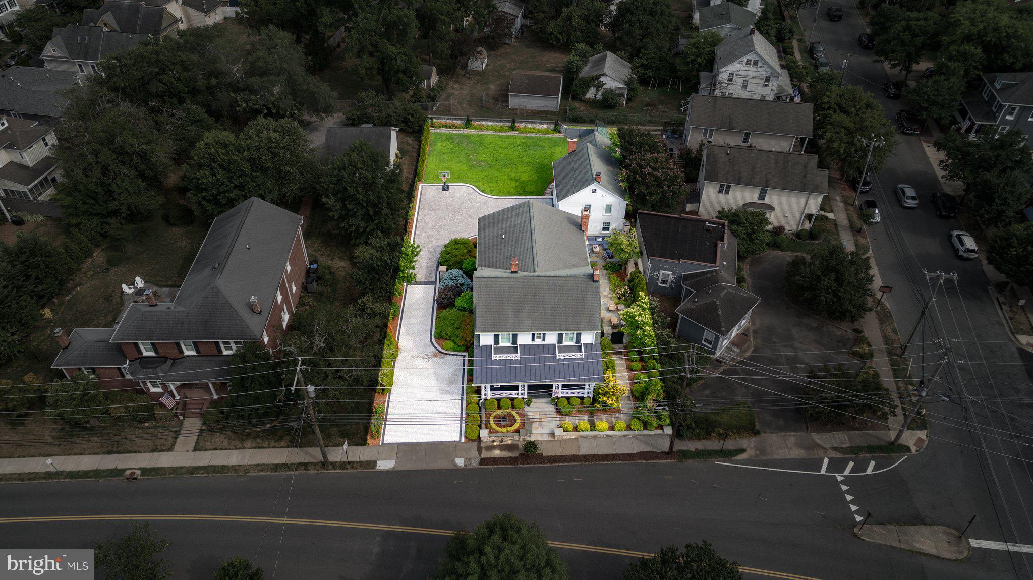 DOWNTOWN FREDERICKSBURG - Residential