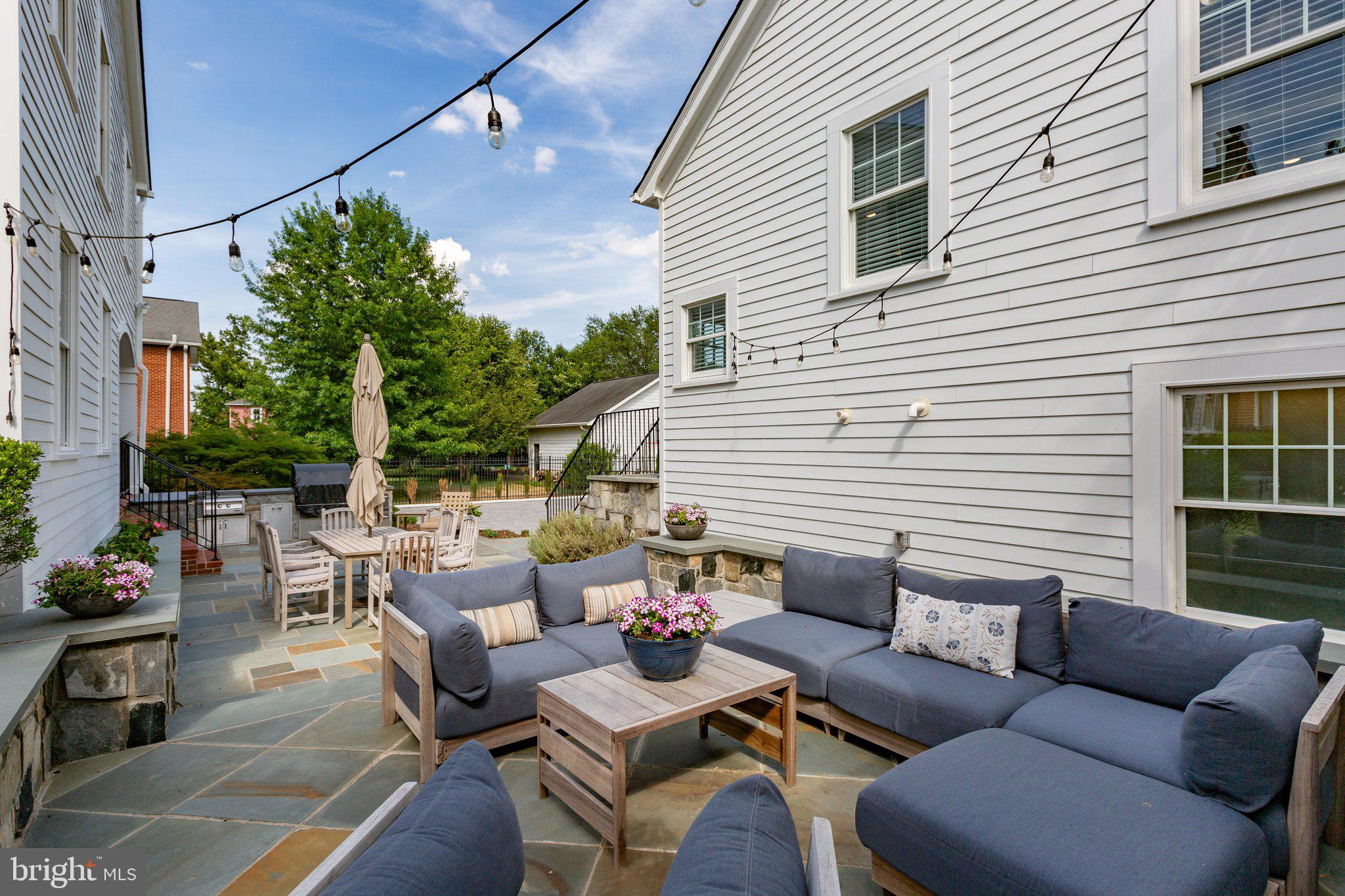 DOWNTOWN FREDERICKSBURG - Residential