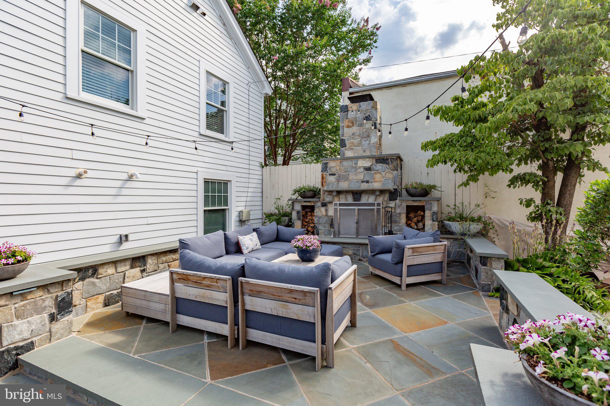 DOWNTOWN FREDERICKSBURG - Residential