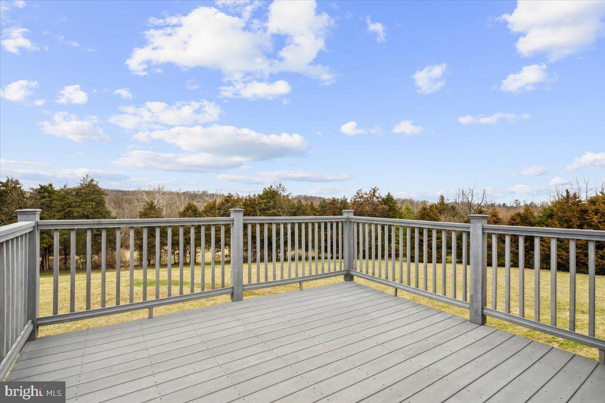 GREYSTONE ON THE OPEQUON - Residential