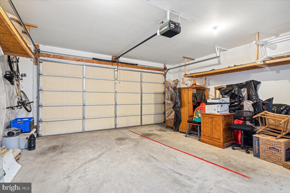 GREYSTONE ON THE OPEQUON - Residential