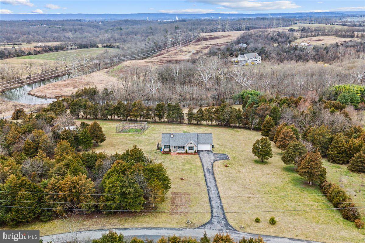 GREYSTONE ON THE OPEQUON - Residential
