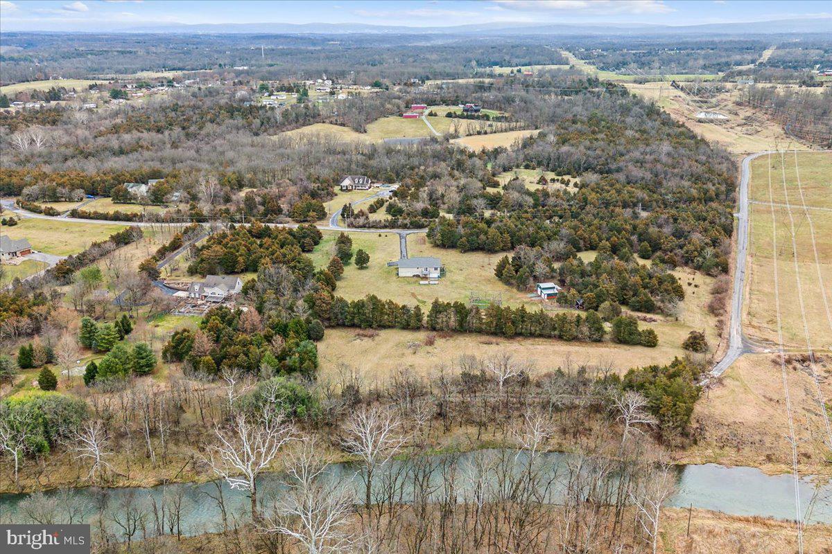 GREYSTONE ON THE OPEQUON - Residential