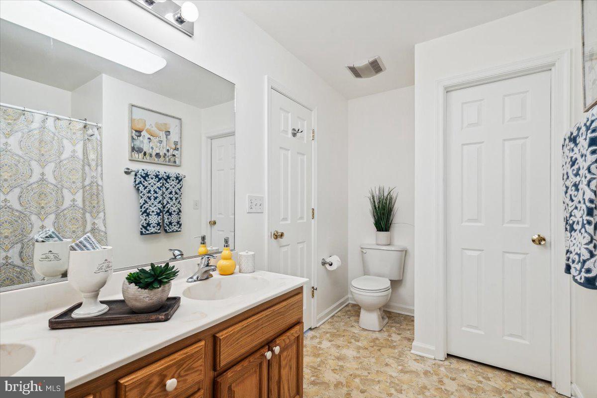 GREYSTONE ON THE OPEQUON - Residential