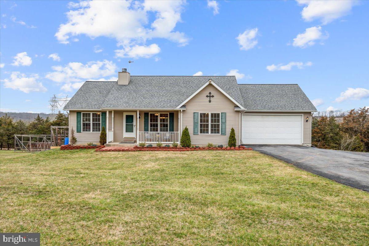 GREYSTONE ON THE OPEQUON - Residential