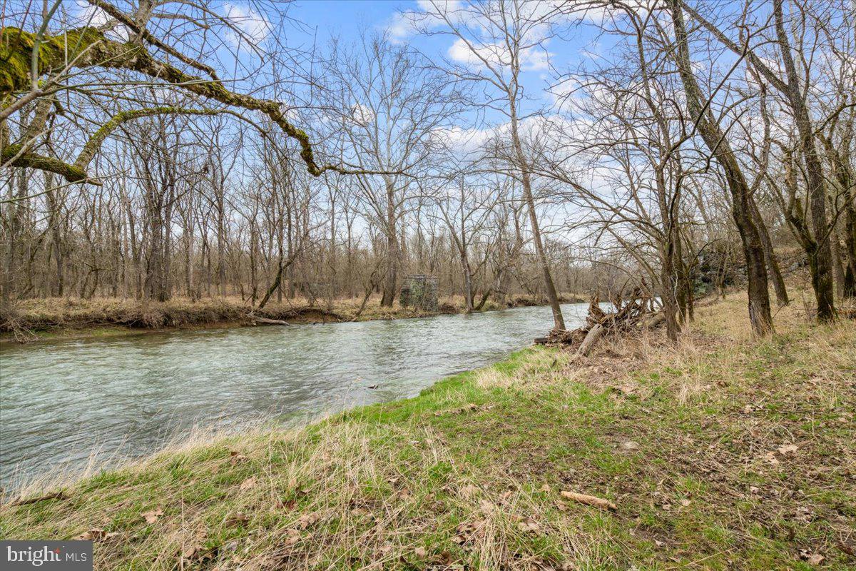 GREYSTONE ON THE OPEQUON - Residential