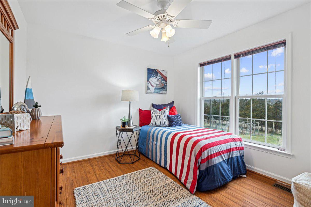 GREYSTONE ON THE OPEQUON - Residential