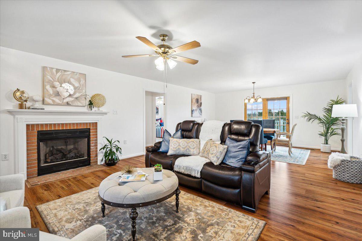 GREYSTONE ON THE OPEQUON - Residential