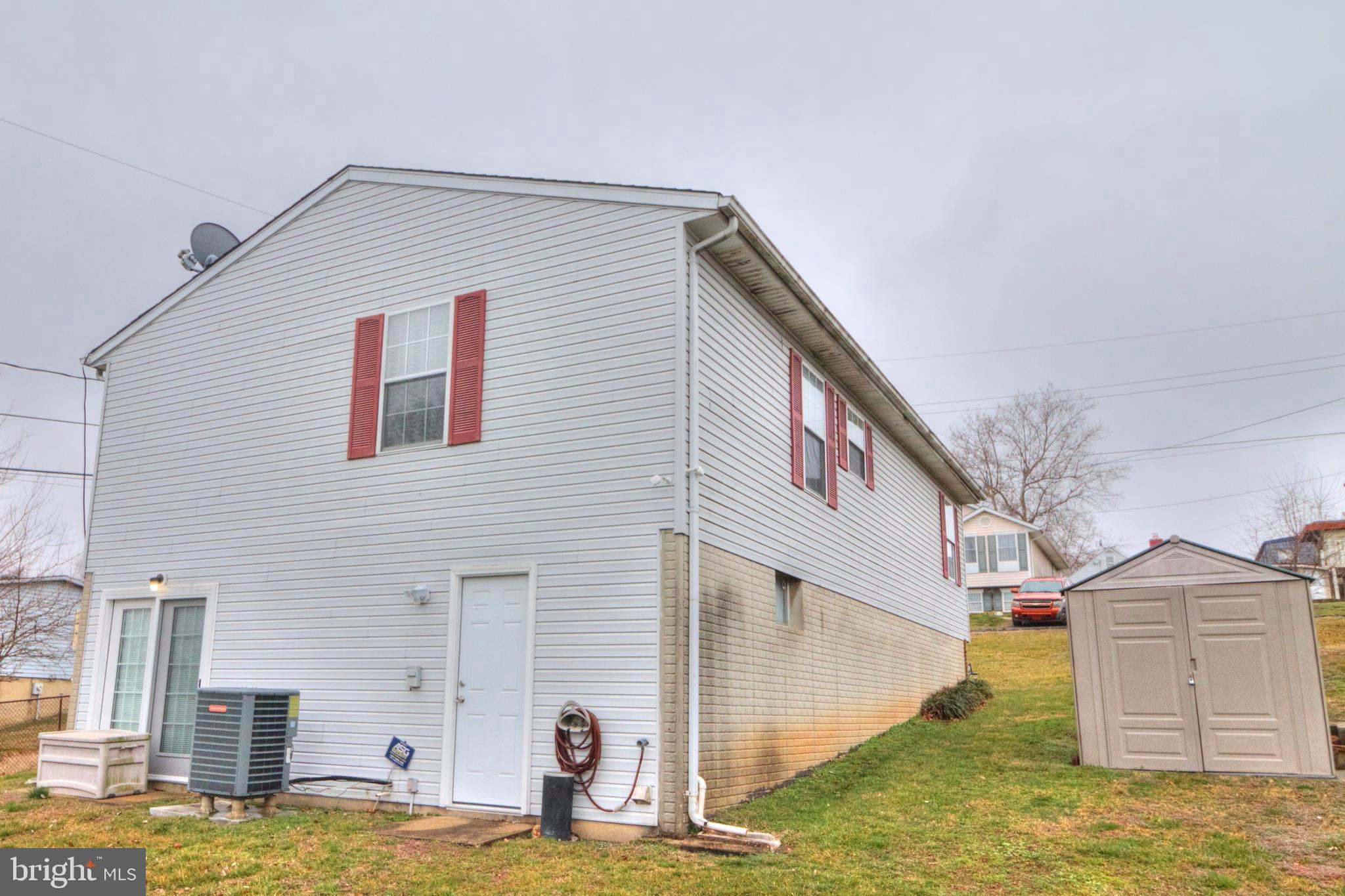 BALTIMORE HIGHLANDS - Residential