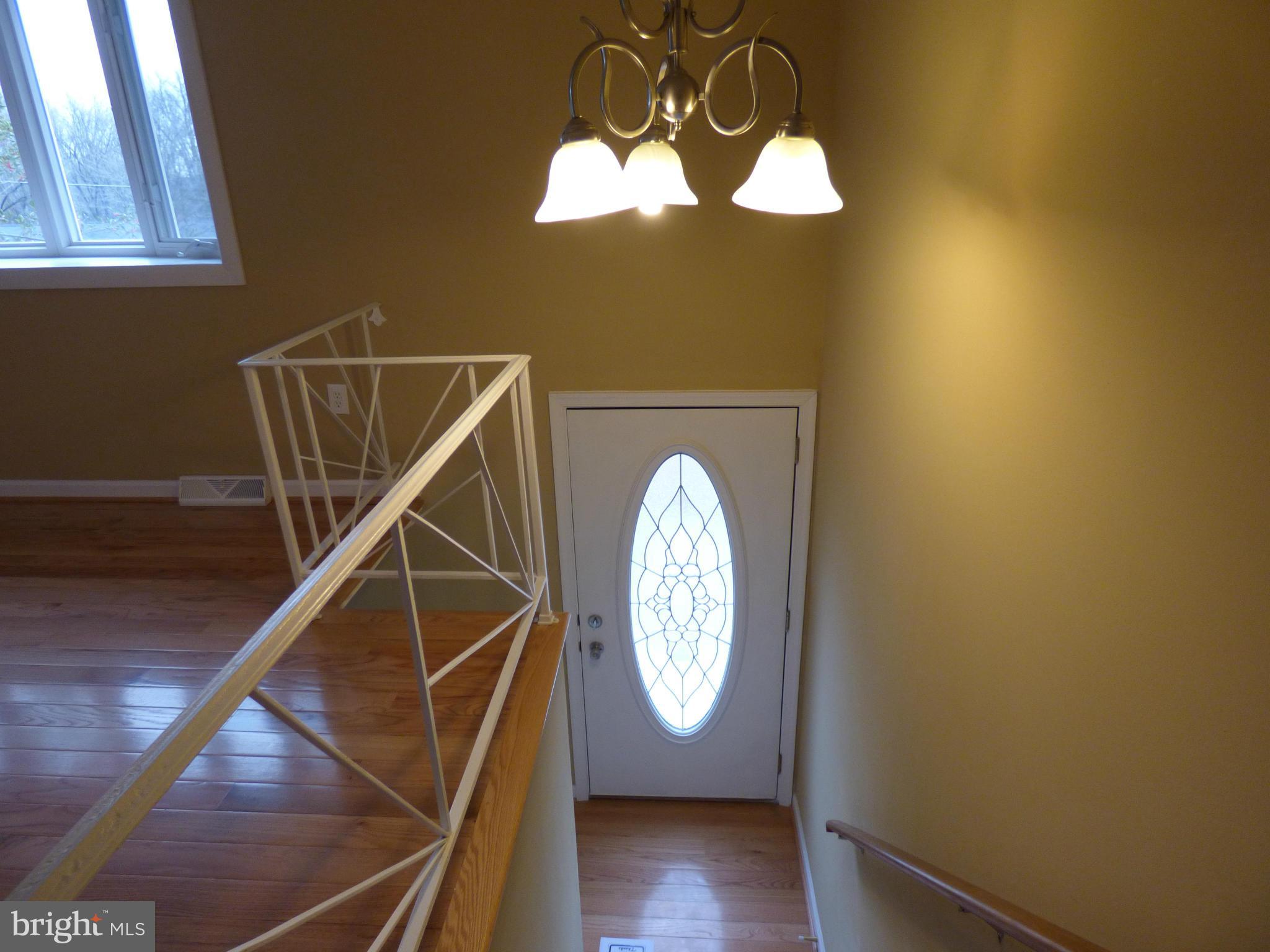 KINGSTON MANOR - Residential