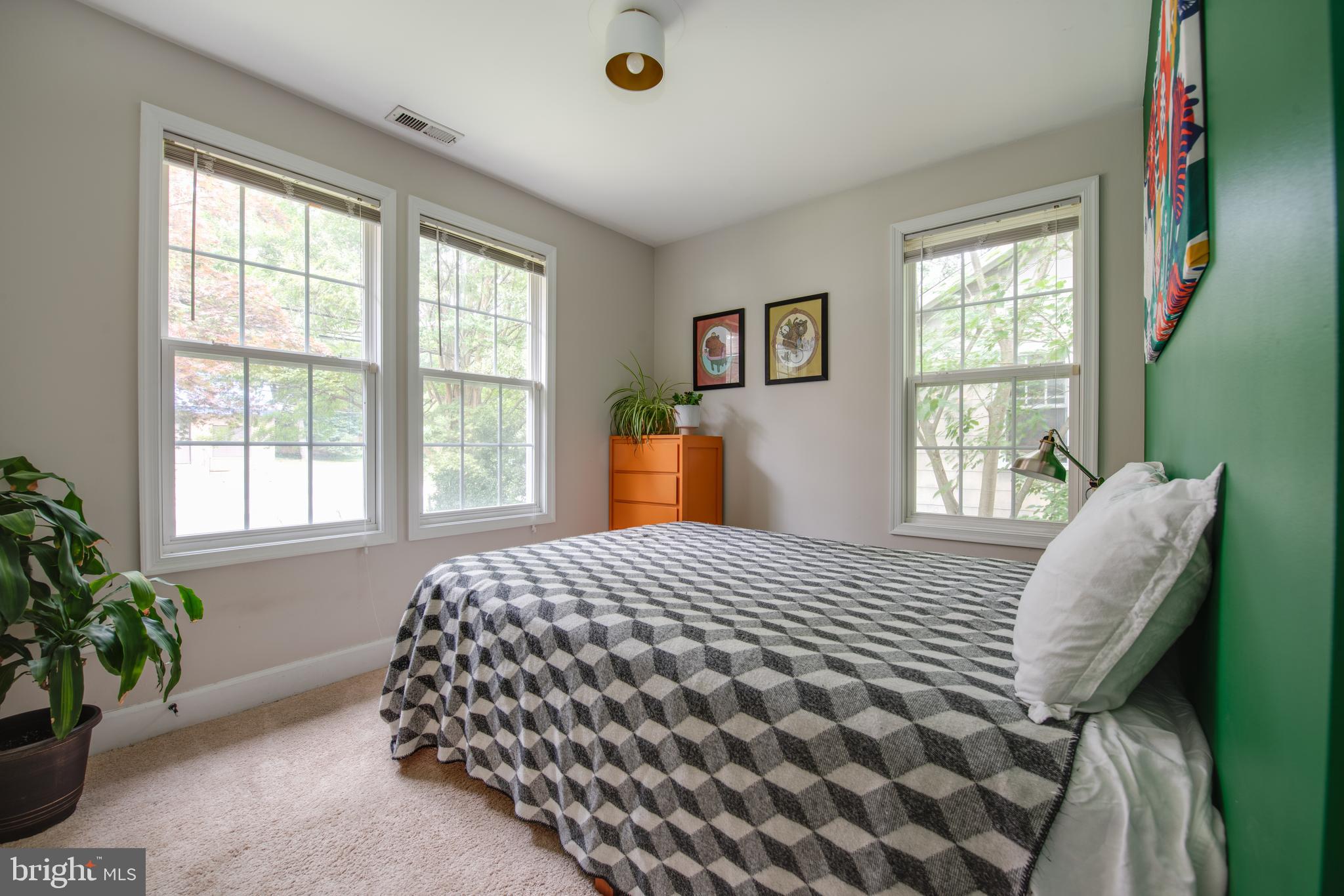 HYATTSVILLE HILLS - Residential