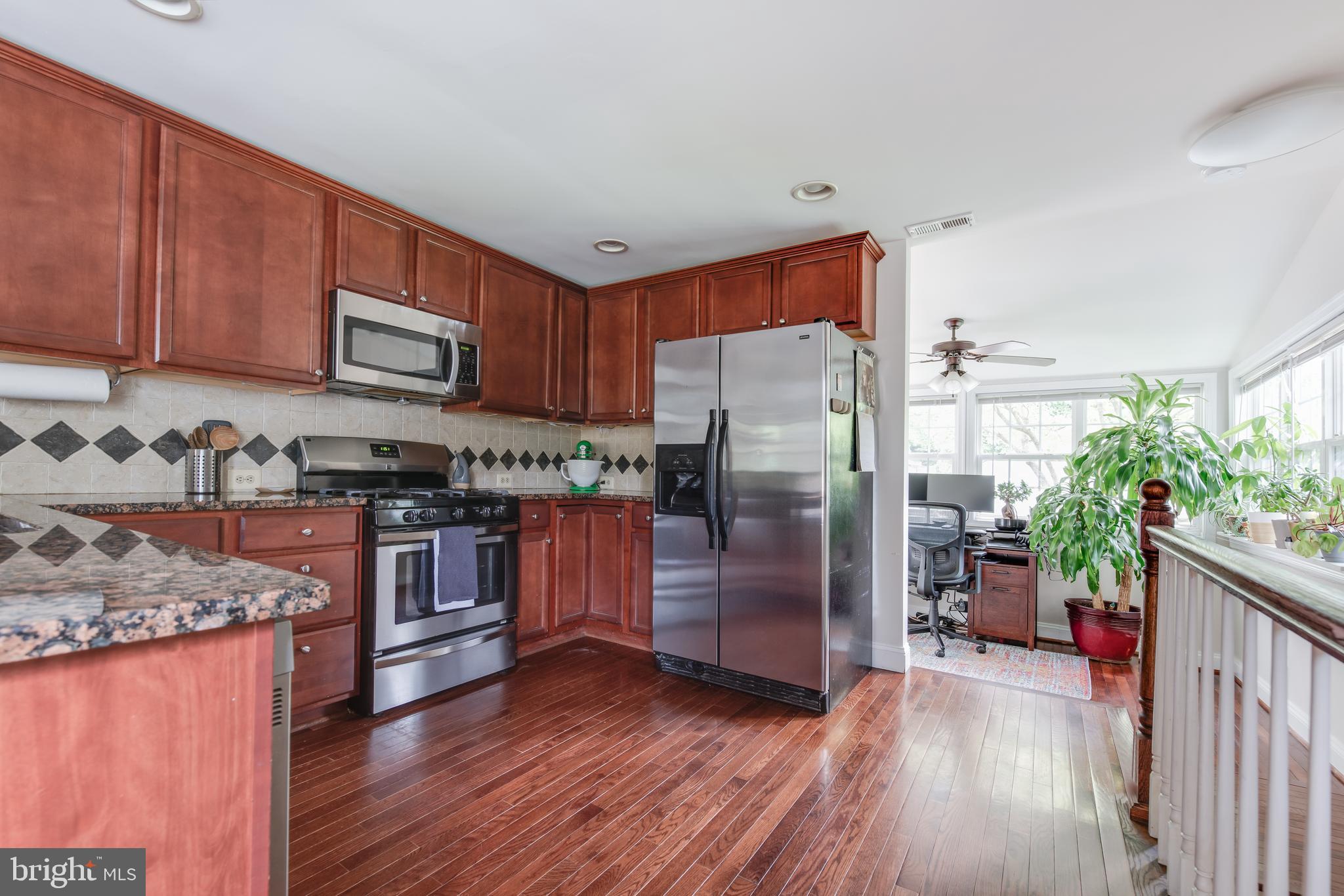 HYATTSVILLE HILLS - Residential