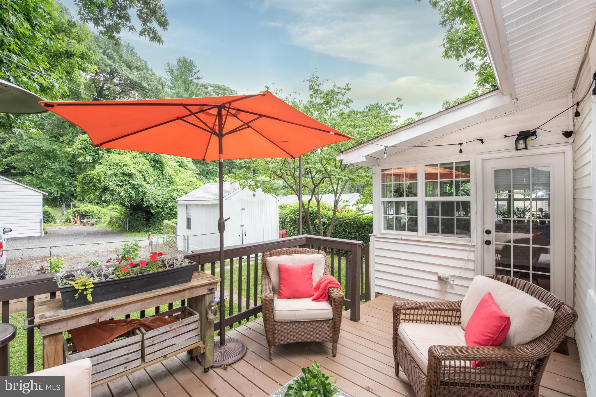 HYATTSVILLE HILLS - Residential