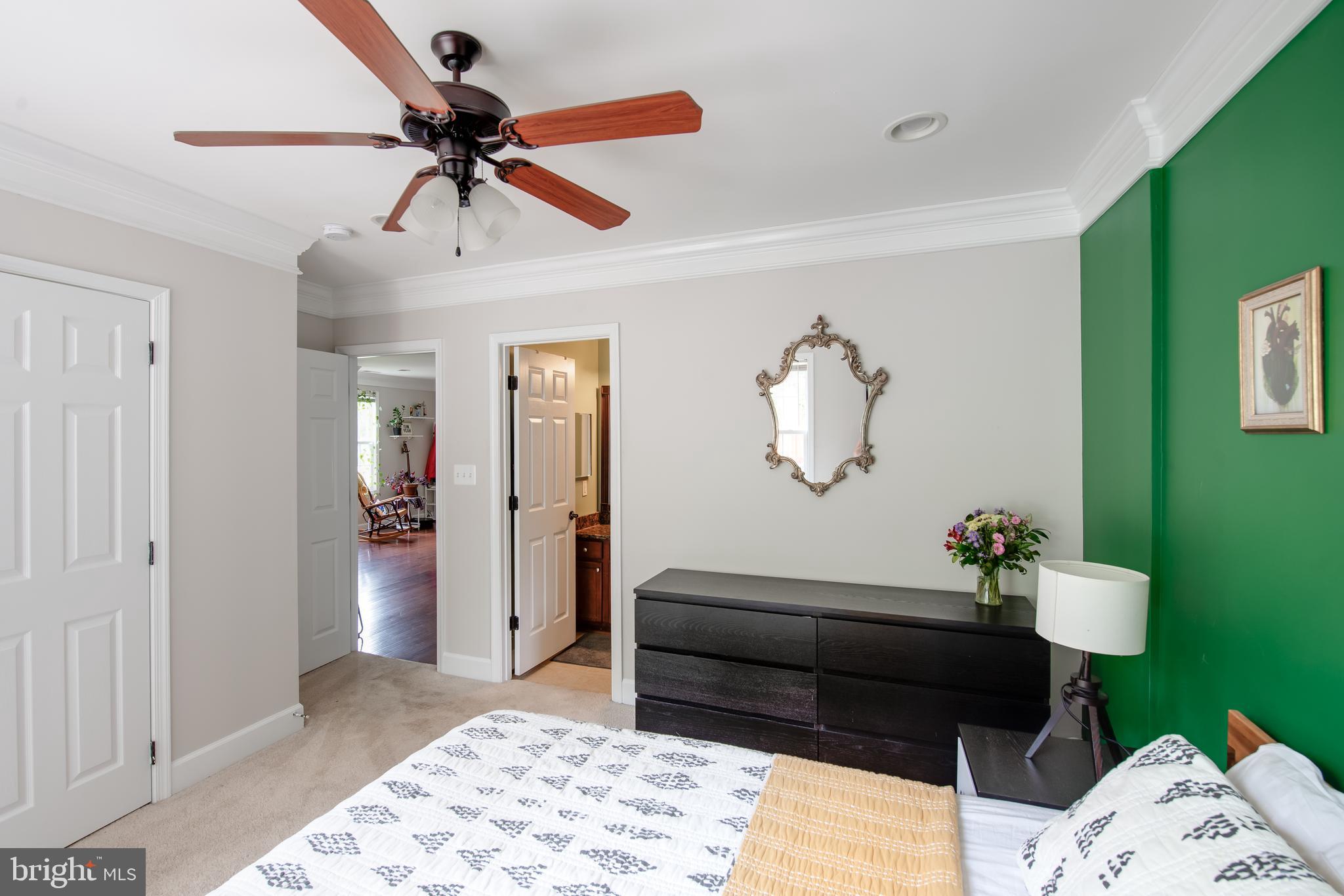 HYATTSVILLE HILLS - Residential