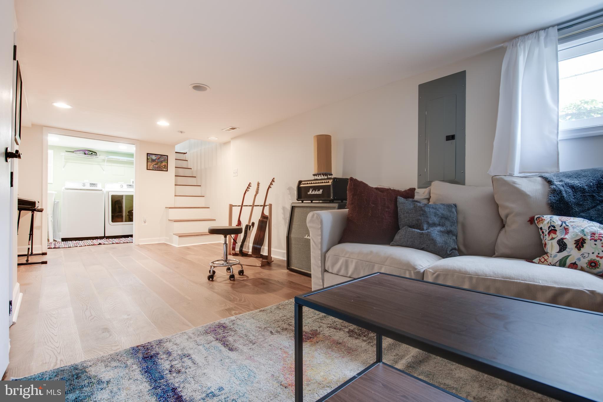 HYATTSVILLE HILLS - Residential