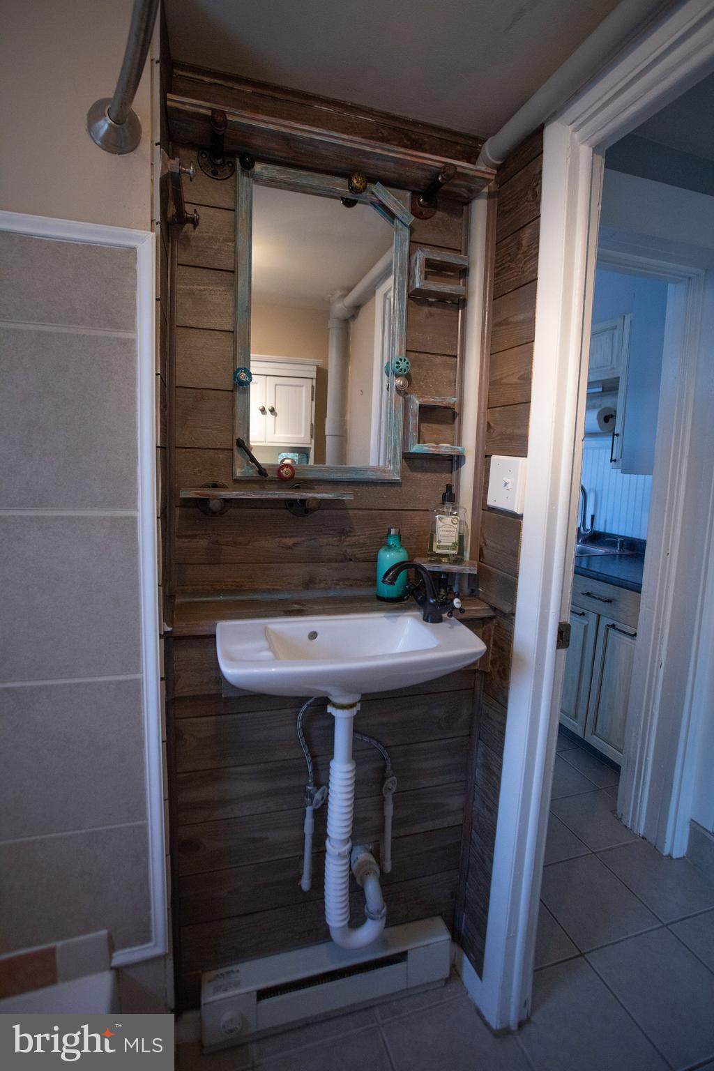 CABBAGE HILL - Residential