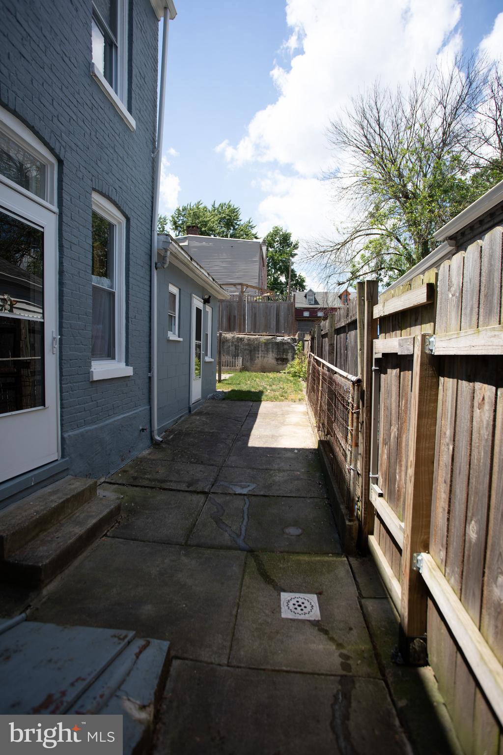 CABBAGE HILL - Residential