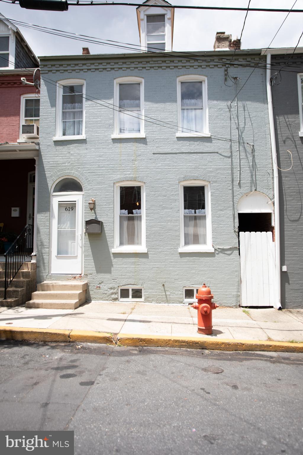 CABBAGE HILL - Residential