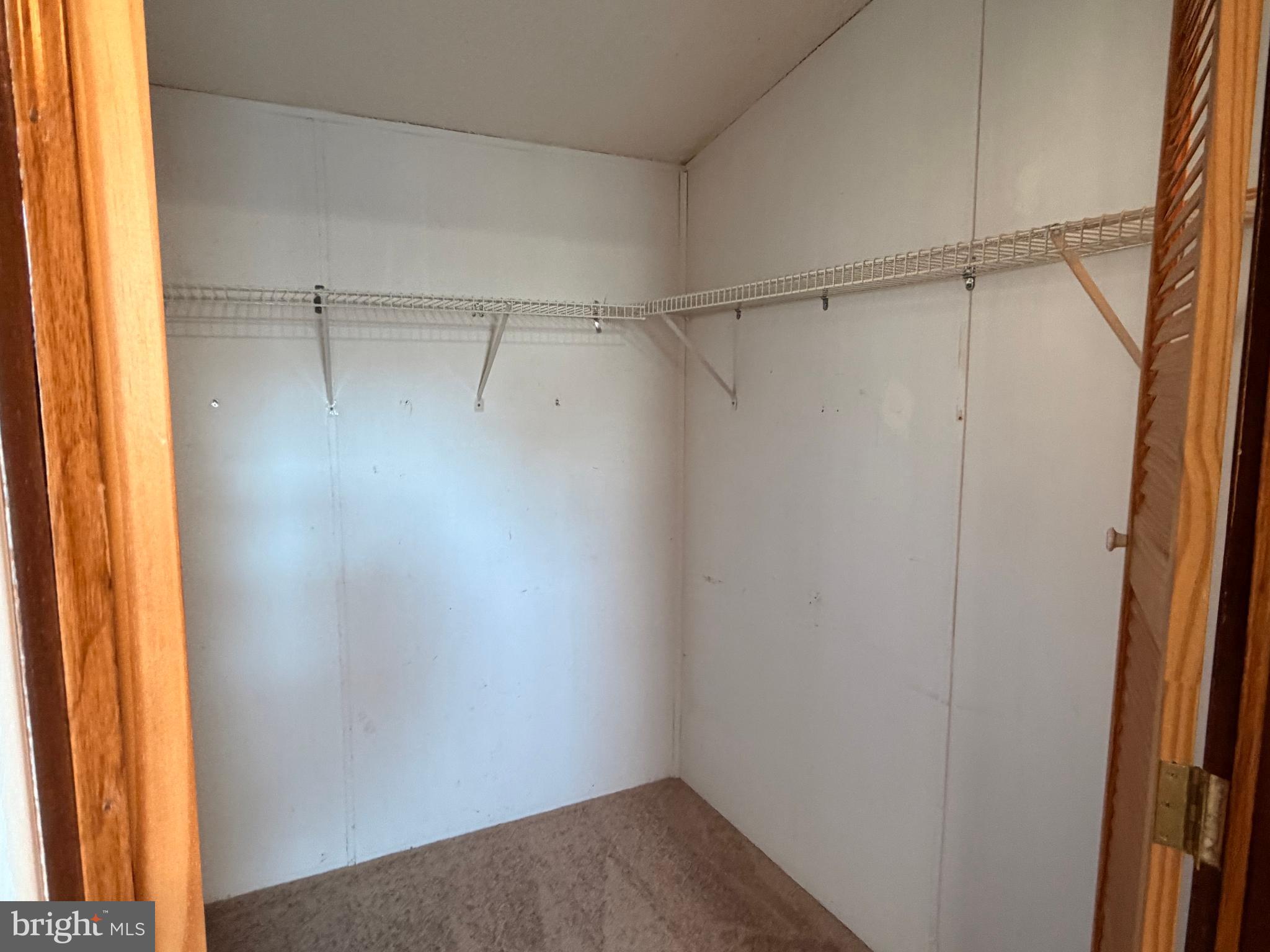 PINEWOOD ACRE - Residential