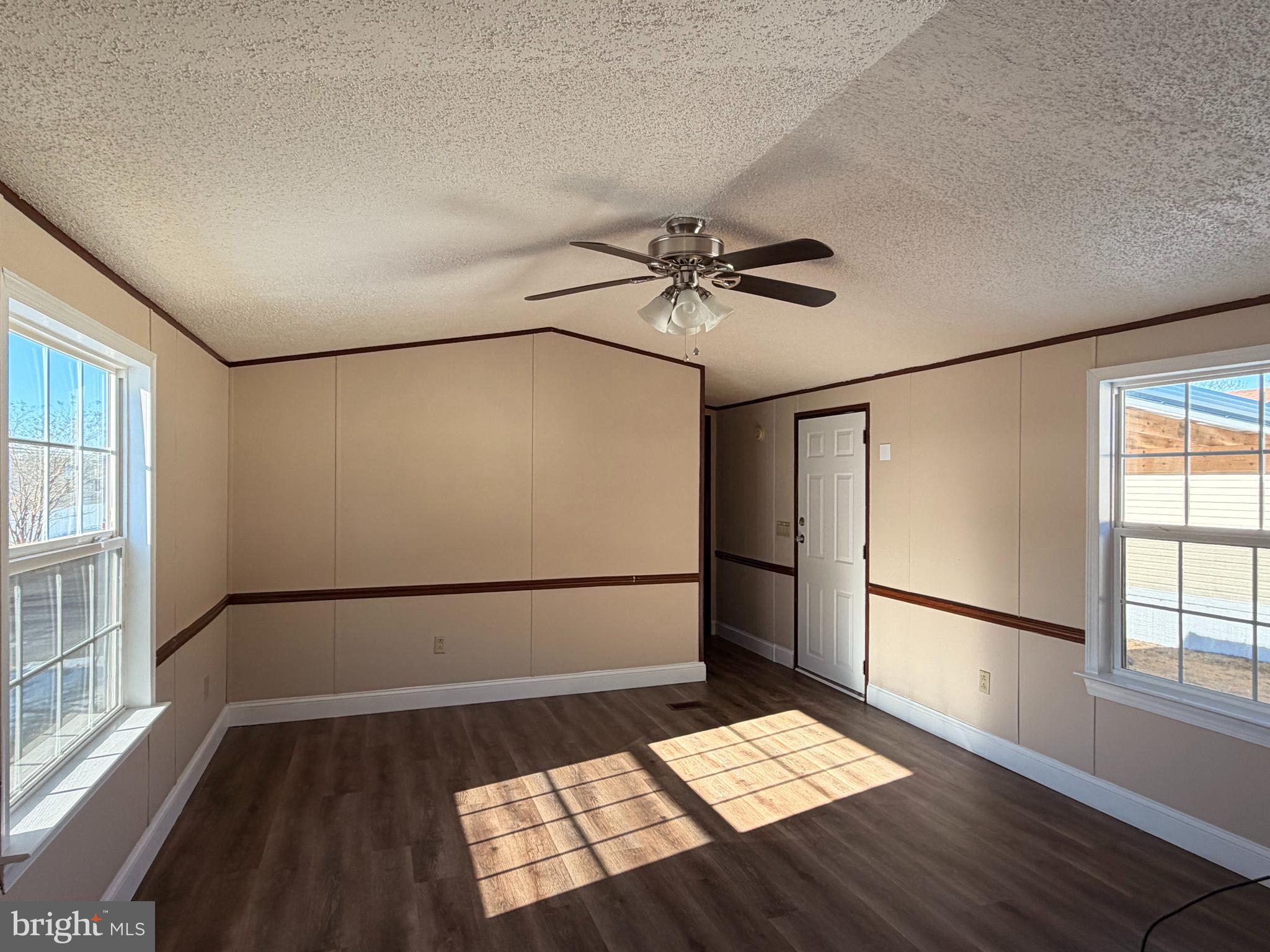 PINEWOOD ACRE - Residential