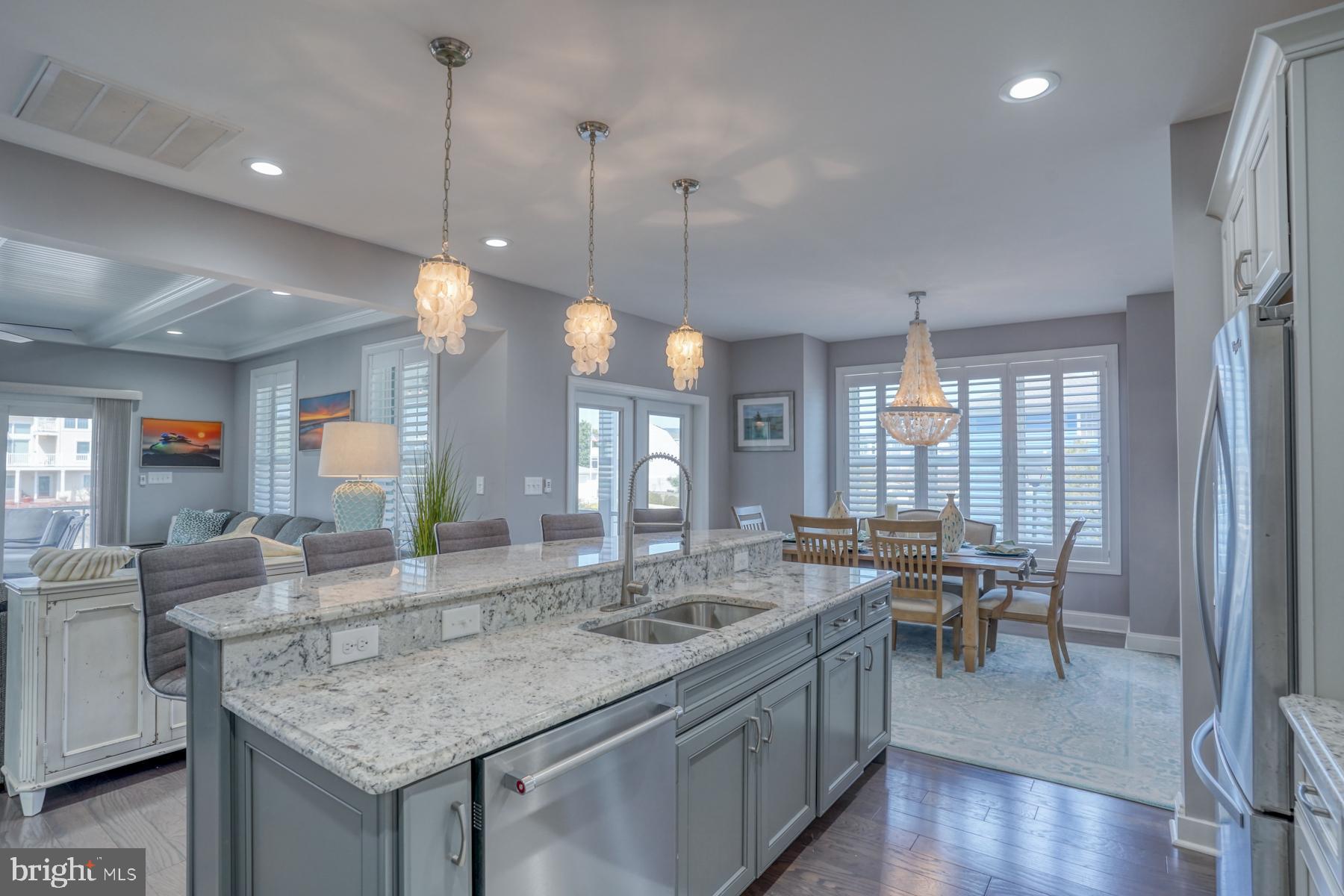 CAPE SHORES - Residential