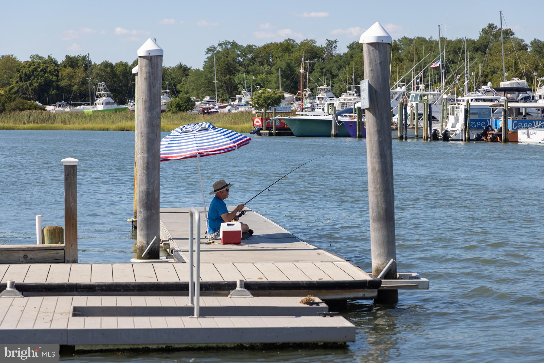 CAPE SHORES - Residential