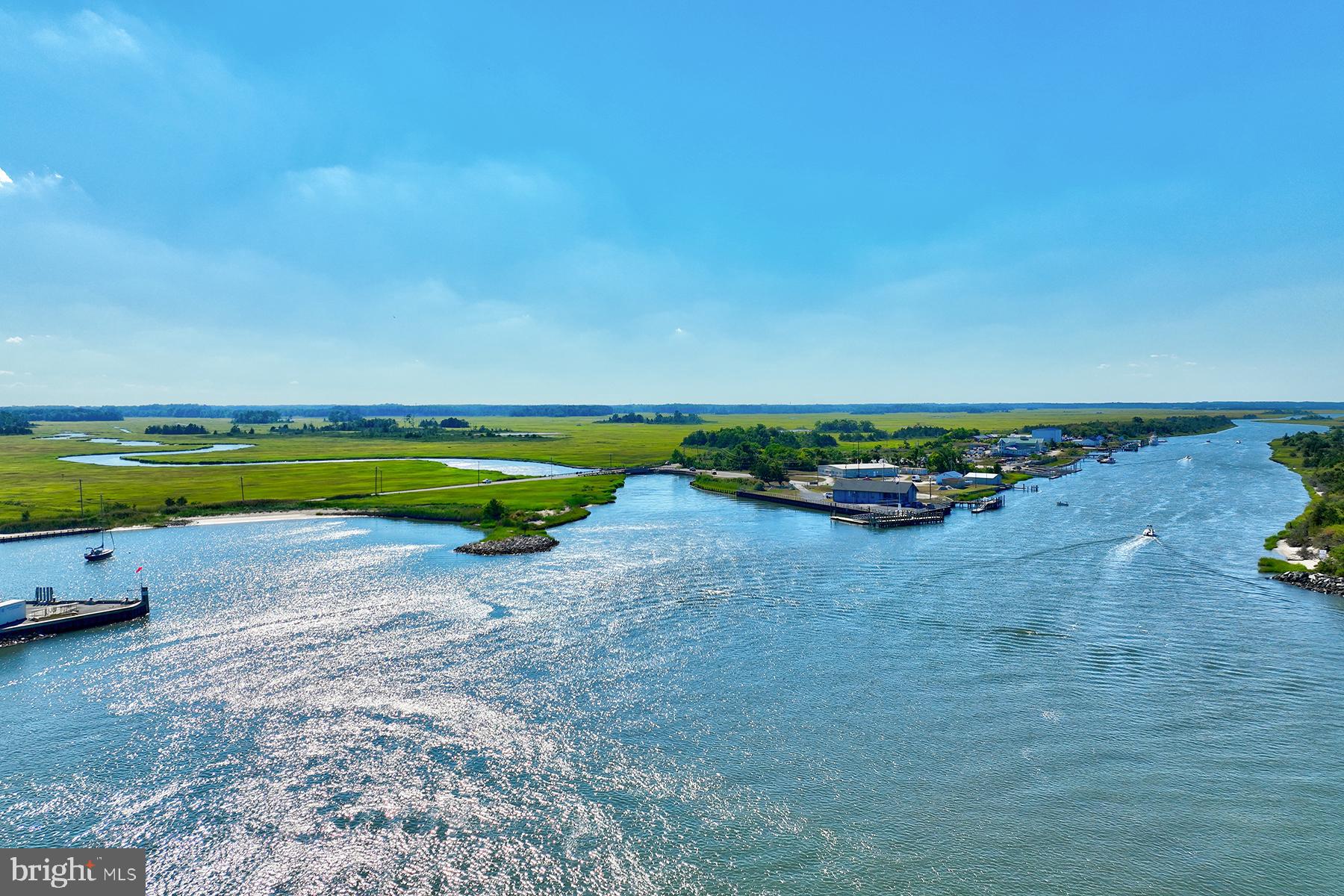 CAPE SHORES - Residential