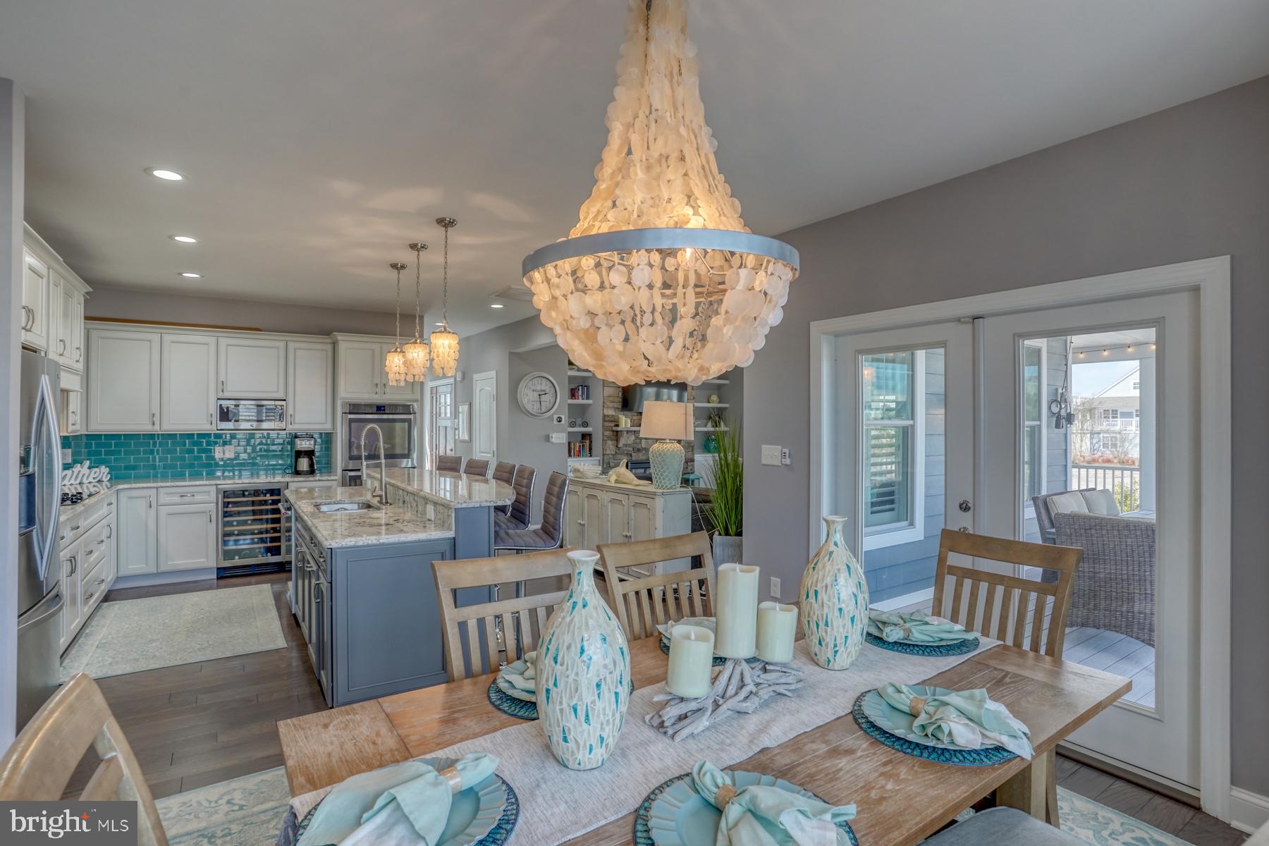 CAPE SHORES - Residential