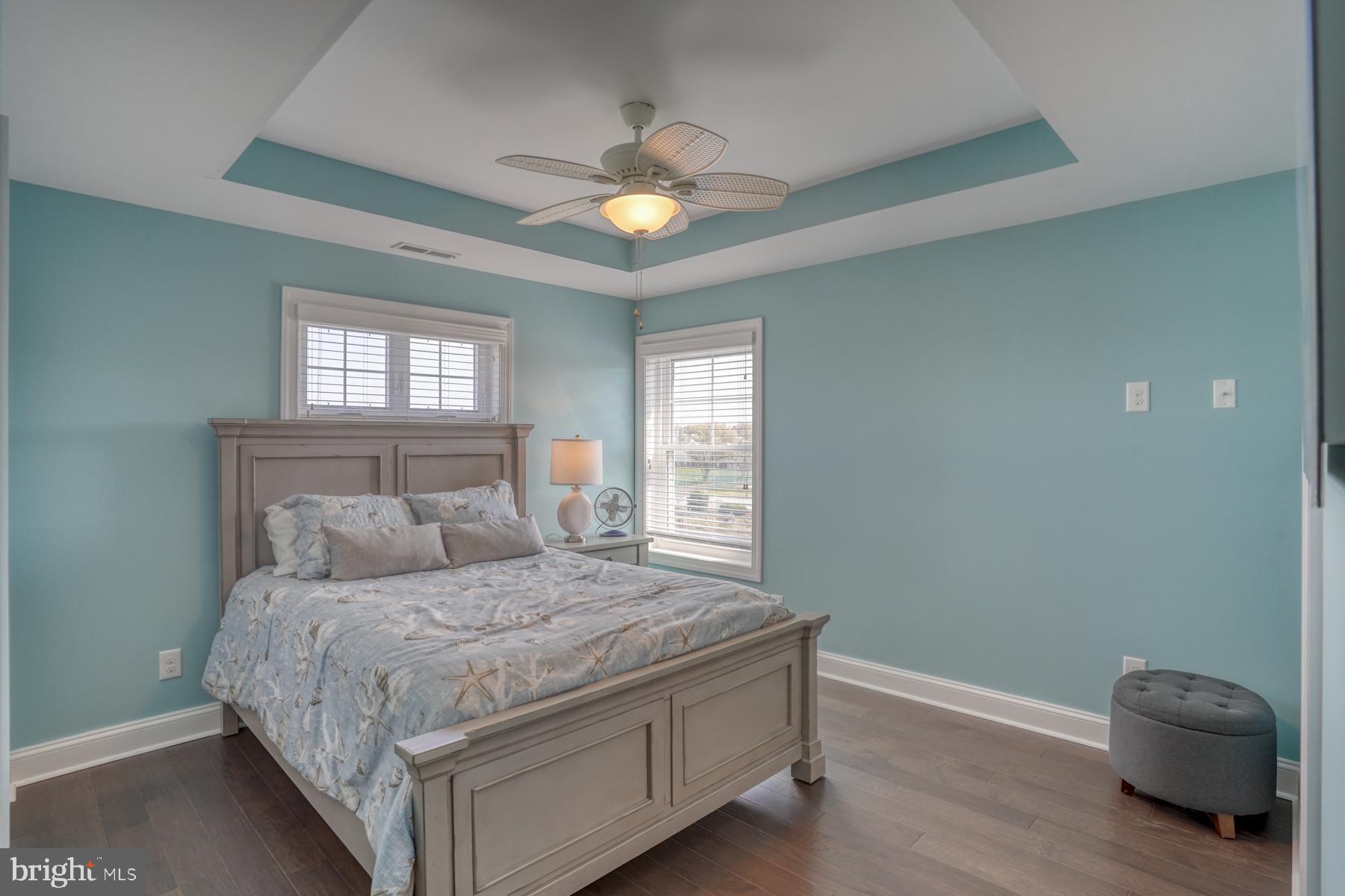 CAPE SHORES - Residential