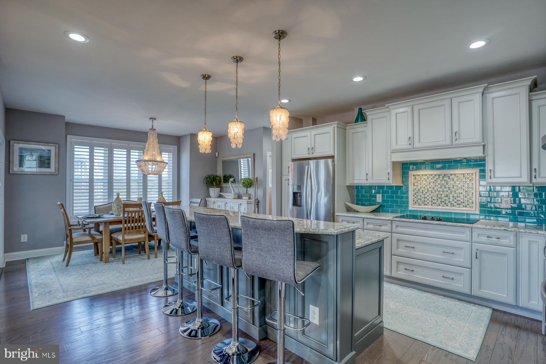 CAPE SHORES - Residential