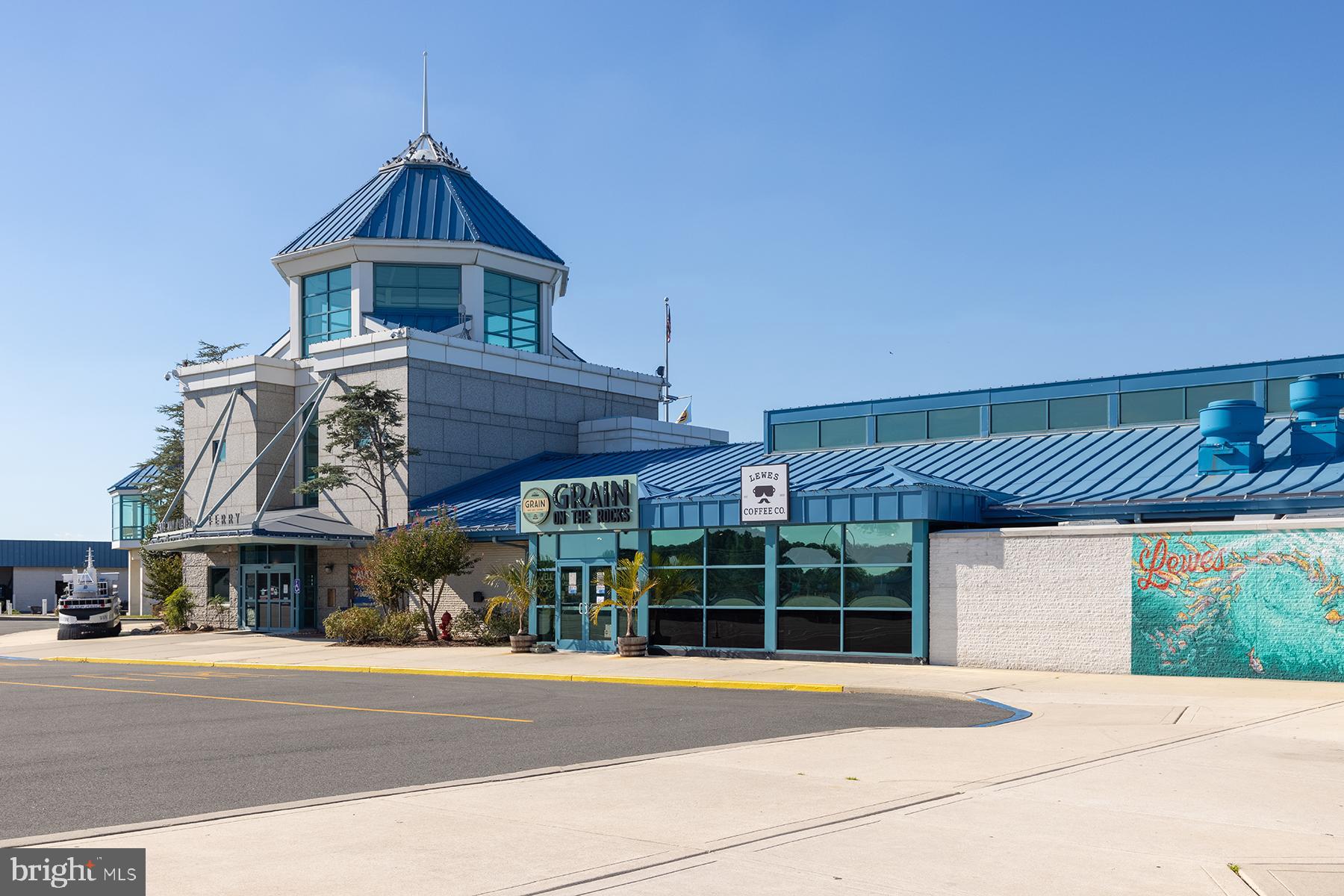 CAPE SHORES - Residential