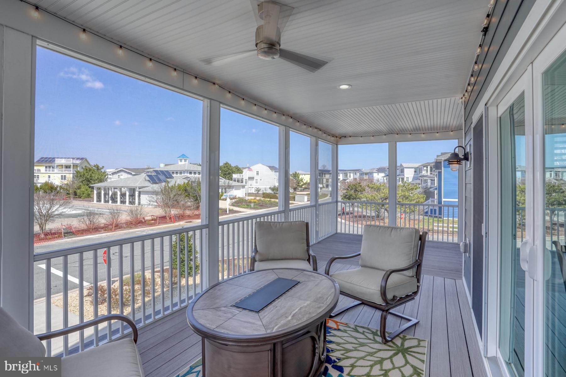 CAPE SHORES - Residential