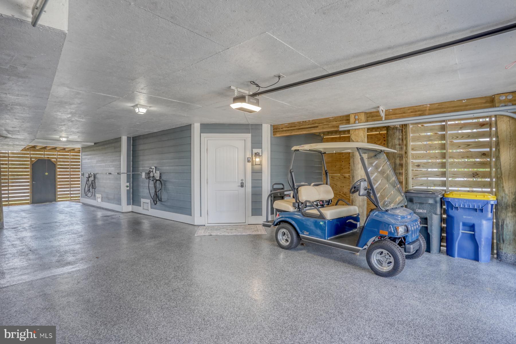 CAPE SHORES - Residential